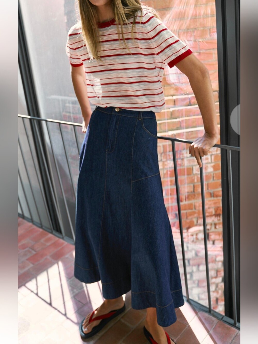 Zara Denim A-Line Midi Skirt(L) - Picture 3 of 7